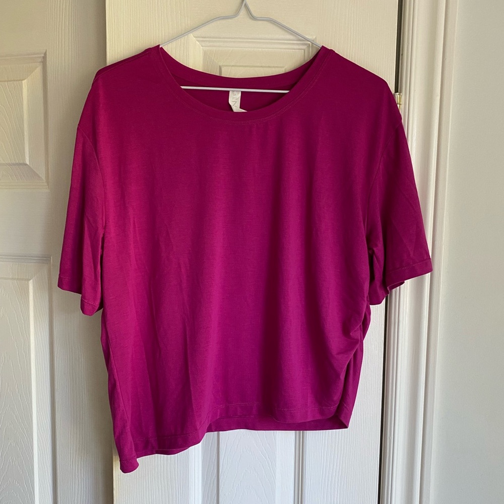 NWOT Zella Magenta Short Sleeve Asymmetrical Ruched Tee